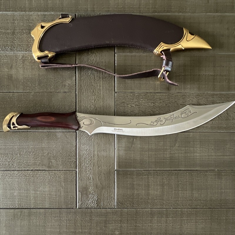 United Cutlery The Lord of the Rings Sting Replica Sword w/ Scabbard