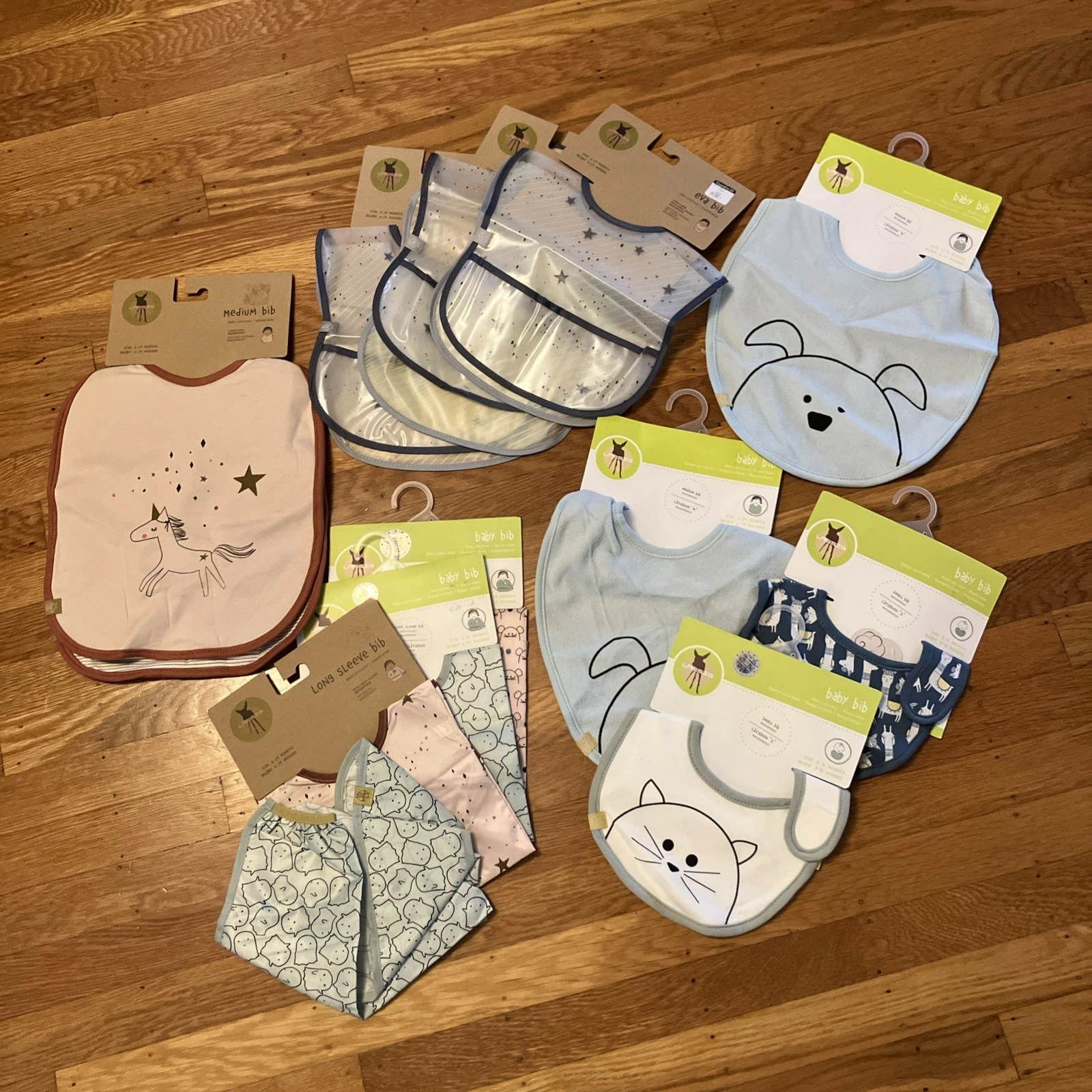 LARGE LOT Lassig Baby Bibs NEW Pocket Cotton Waterproof Germany Lot Of 16
Opens in a new window or t