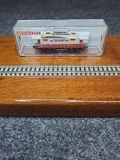 N gauge Fleischmann 8200 Freedom Car with piece of iron curtain 1989 