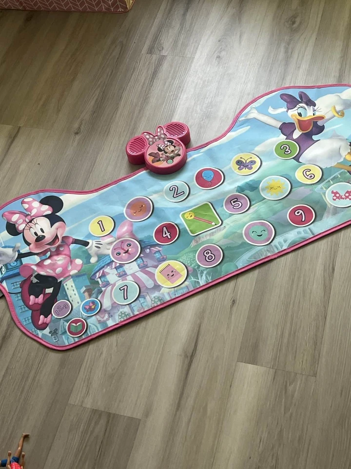 Электронный коврик для музыкальных игр с цифрами и звуками Disney Minnie Mouse - Изображение 2 из 2