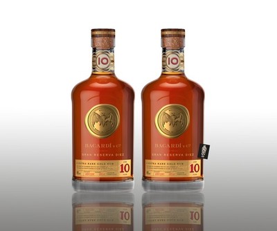 Bacardi 10 Years Gran Reserva Ultra Rare Gold Rum 0,7l (40% vol.) inkl. Mixcomp