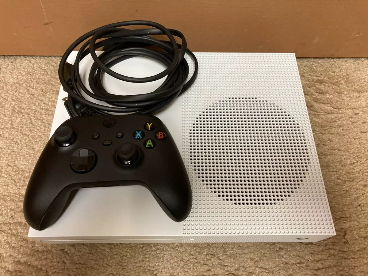 Microsoft Xbox One S White 500GB - Excellent Condition w/ Controller +  Cables 889842257113