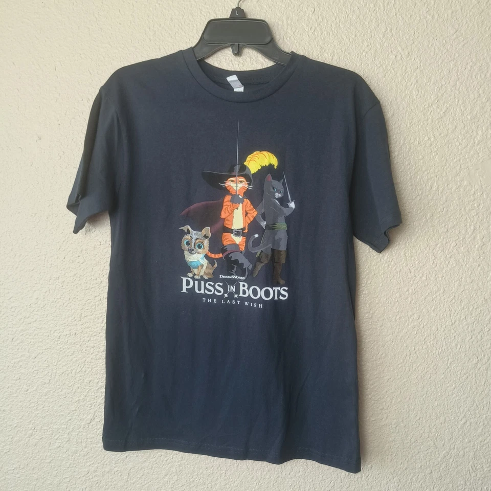 t-shirt with design puss in boots youth size L navy blue the last wish - Image 2 of 4