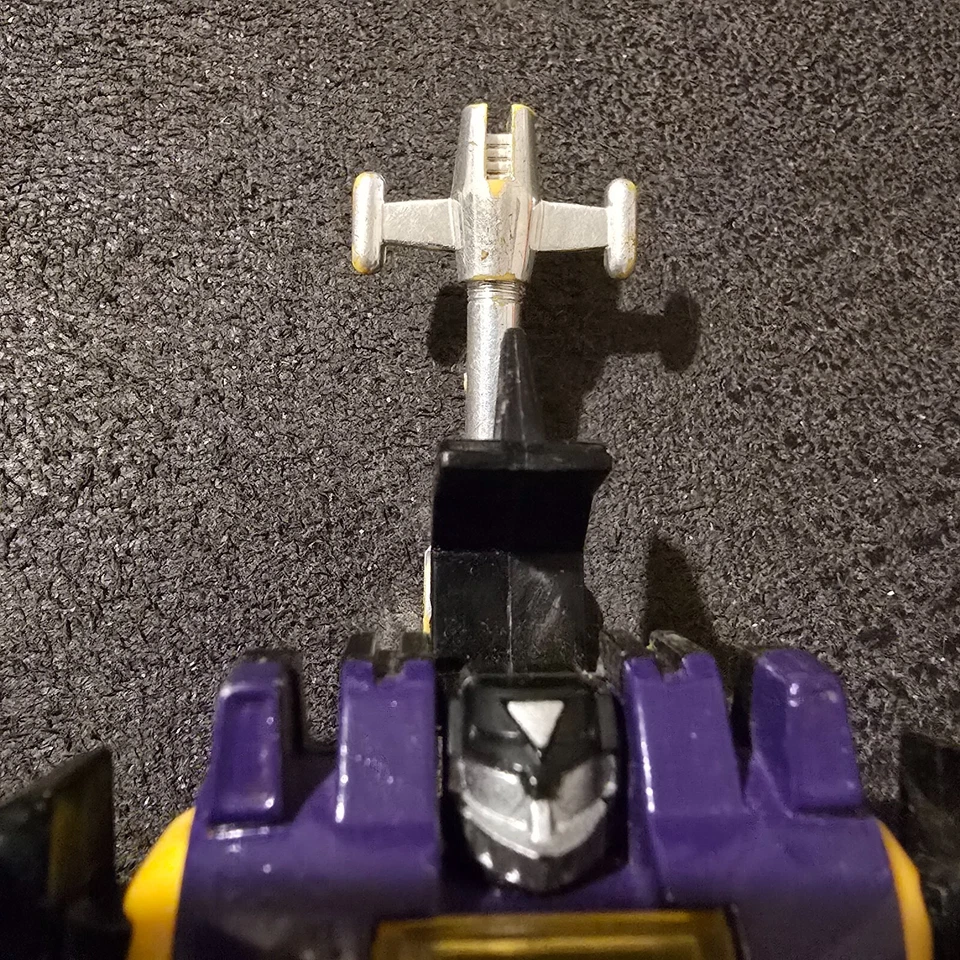 Vintage Transformers G1 Bombshell Insecticon Figure 1985 Hasbro Takara - Image 3 of 4