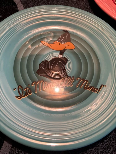 Fiesta Daffy Duck Looney Tunes Plate  “It's Mine, All Mine!” Warner Bros 1994