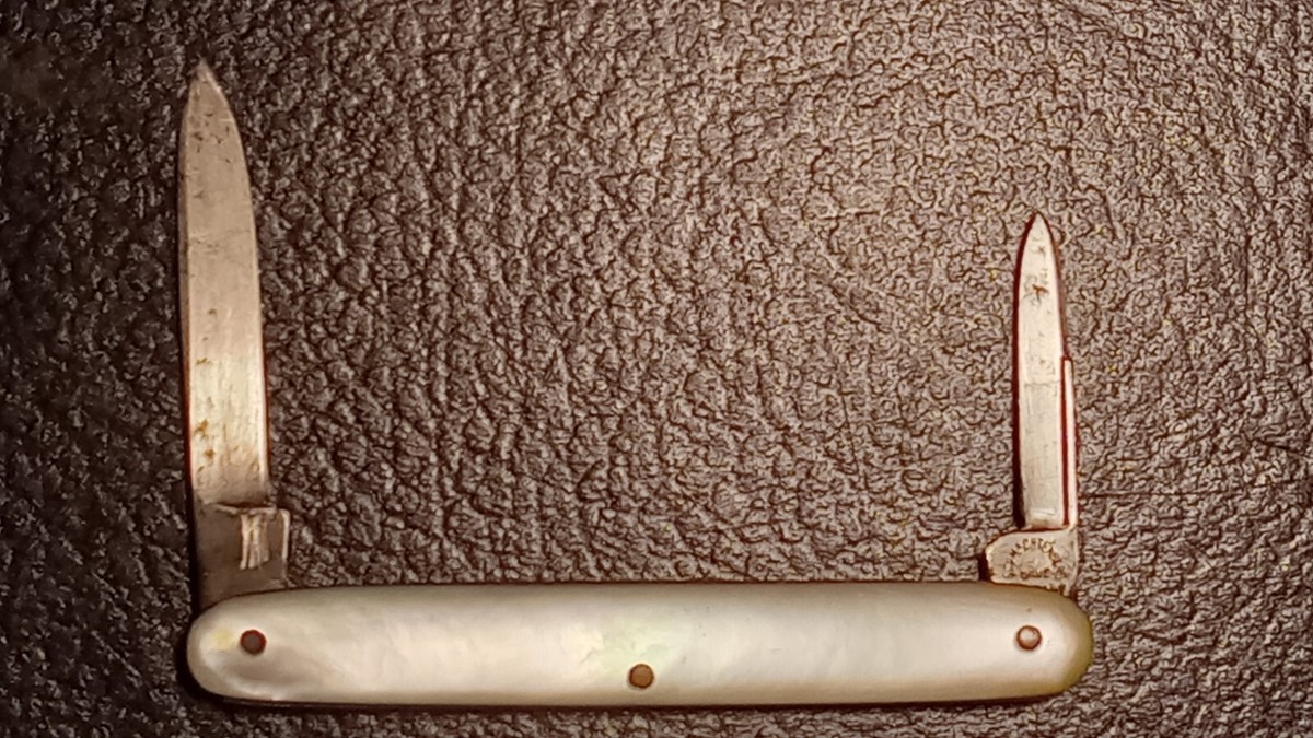 Schmachtenberg Bros. Germany 2 blade mother of pearl scales knife