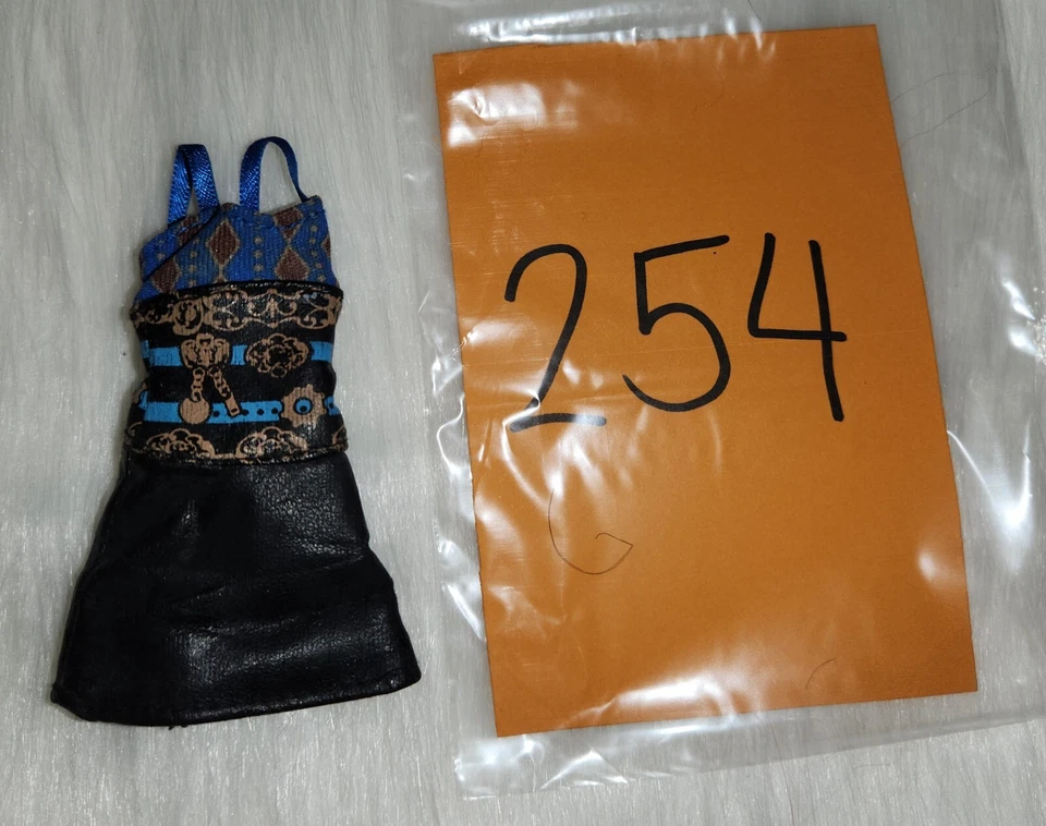 Monster High Doll Accessories - SELECT FROM LIST Nefea,Robecca,Rochelle,Toralei