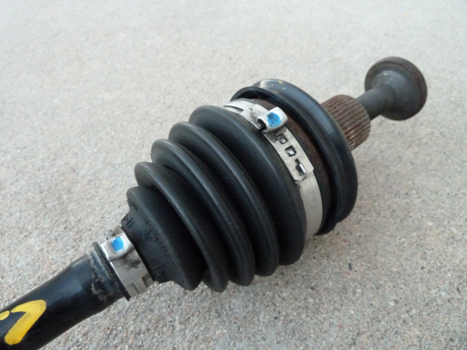 2008-2015 Audi R8 Left Front Front Axle Assembly Shaft OEM 5.2 V10 4.2 V8
