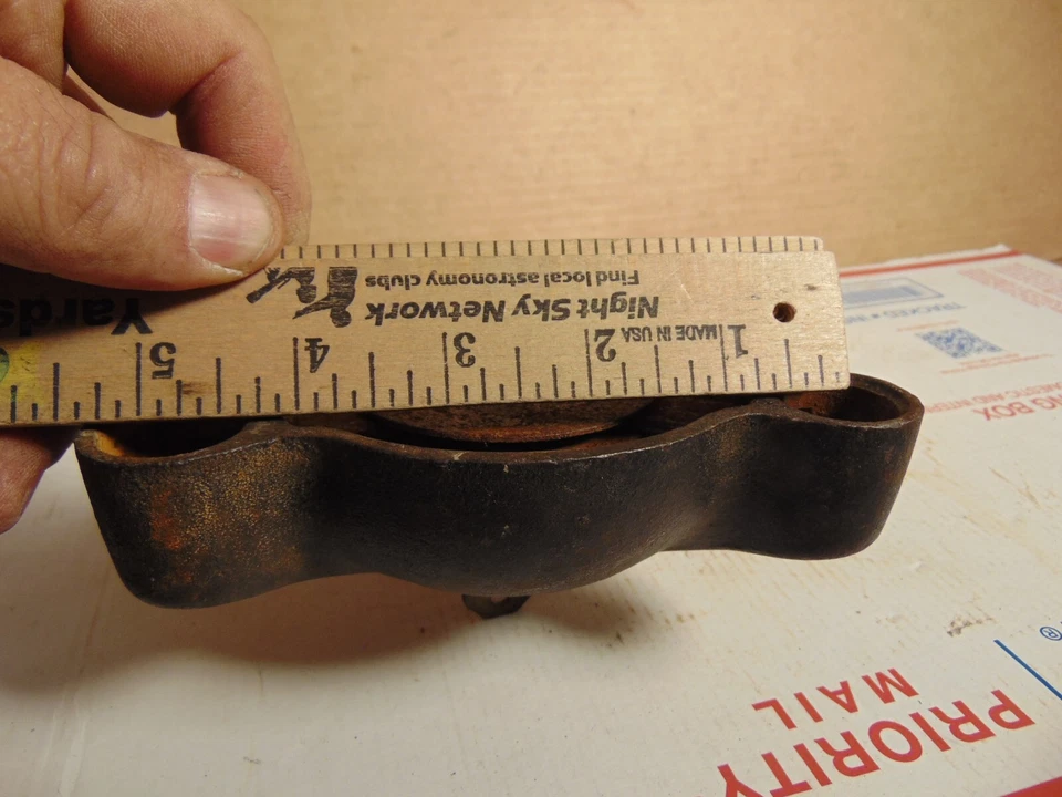 DE COLECCIÓN CHEVROLET MASTER CERRADURA DE NEUMÁTICO DE REPUESTO AÑOS 30 CON LLAVE CUPÉ SEDÁN ROADSTER Foto 4 de 4