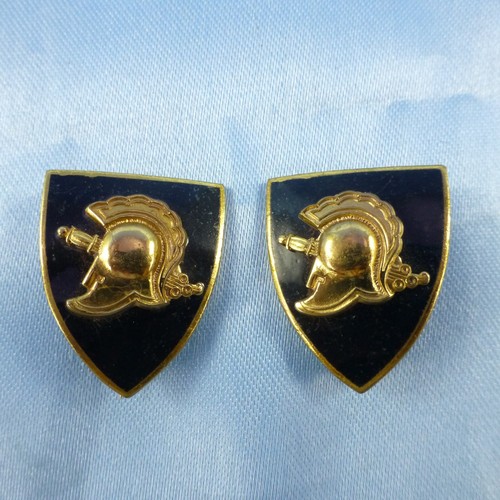 Vintage Roman Helmet On Black Enamel Shield Pin Brooch Lot of 2 Gold-Tones - Picture 2 of 7