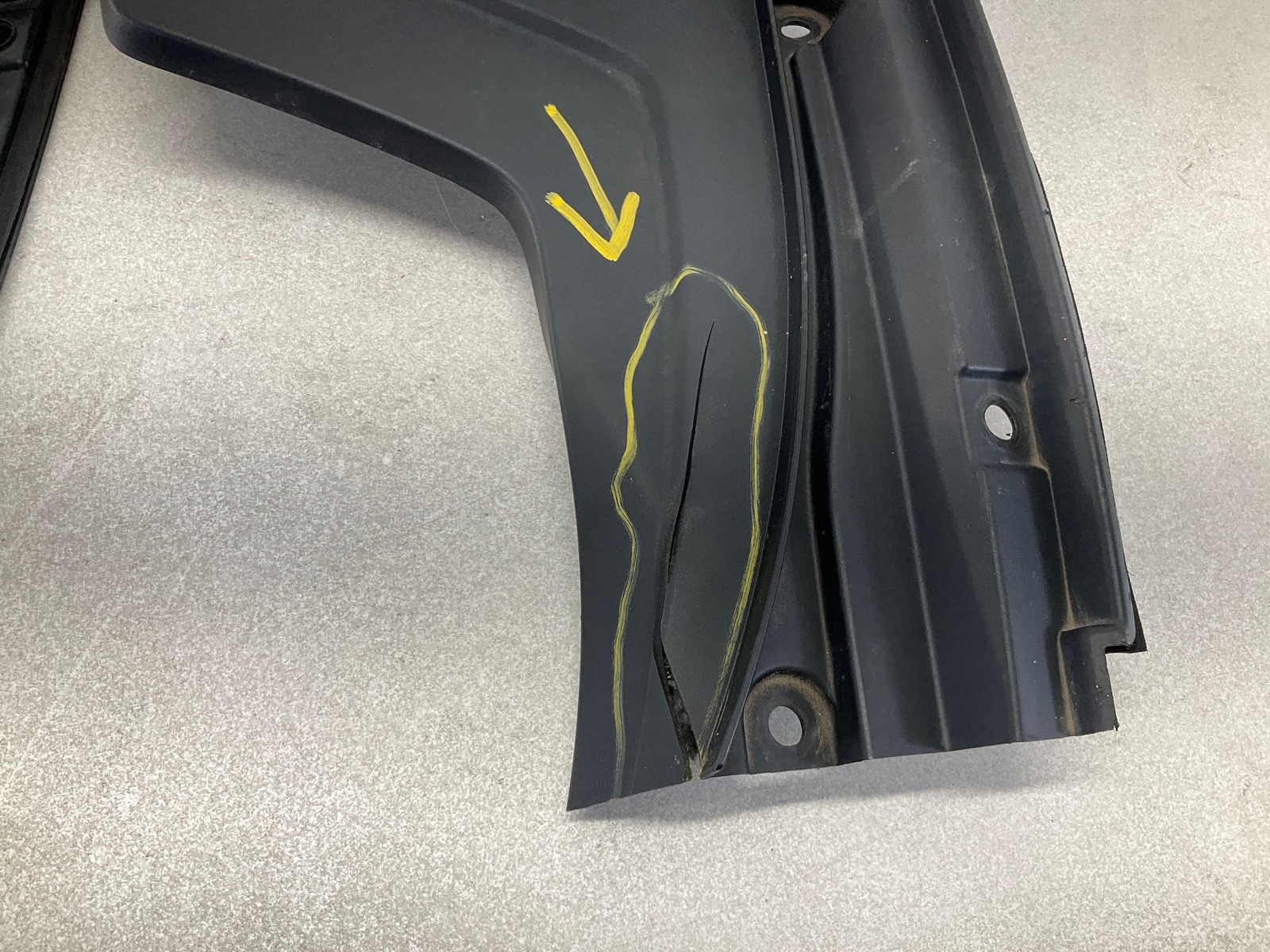 17-20 MASERATI Levante Left Driver & Right Passenger Engine Bay Cowl Panel Cover