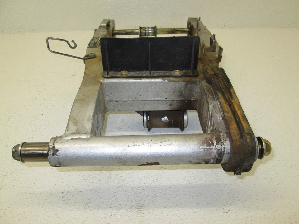 2007 HYOSUNG GT250R VS2 250 SWING ARM REAR SUSPENSION AXLE ADJUSTERS G6 - Image 2 of 4