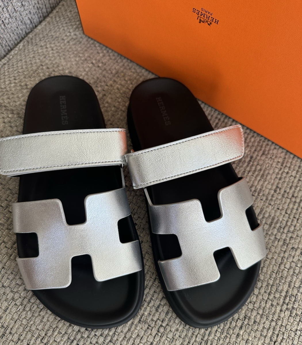 Size 38EU NIB HERMÈS Gris Argenté Metallic Goatskin Women's Chypre