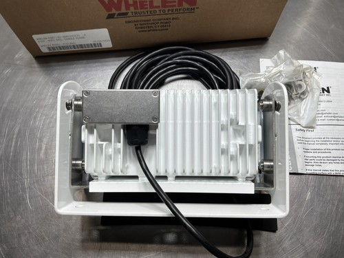Whelen Pioneer Horz Bail Single LED Flood Light Model PFA1 - Afbeelding 9 van 12