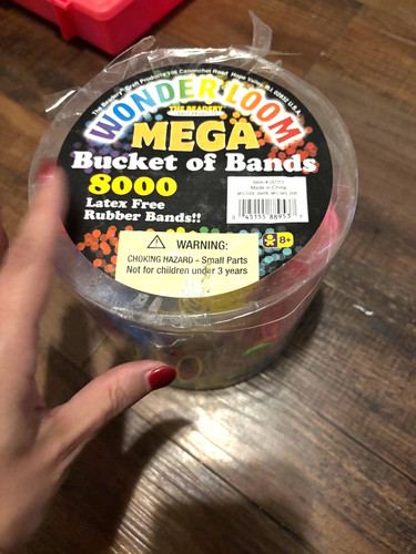 Wonderloom Mega Bucket of Bands