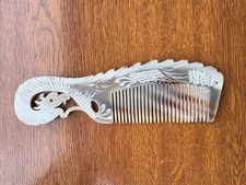Vintage Hand-Carved Horn Comb – Dragon Motif, Mid-20th Century Design