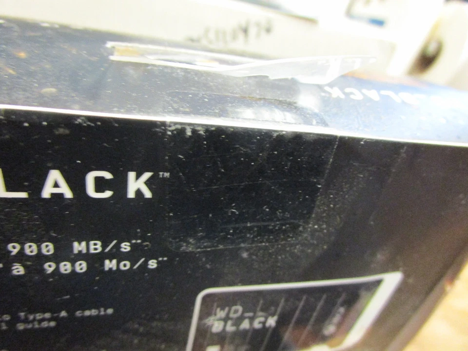 WD_BLACK D30 1TB USB-C Game Drive SSD for Xbox - Image 4 of 4