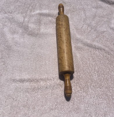 VTG Munising Tiger Maple Wood Rolling Pin 17.5'' Curly Flame Grain Signed Wood