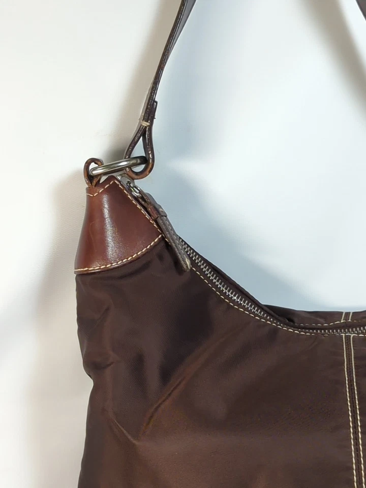Bolso de Hombro Hobo de Nylon Marrón Dooney & Bourke Wayfarer Cuero Cartera Bolso de Mano Foto 3 de 4