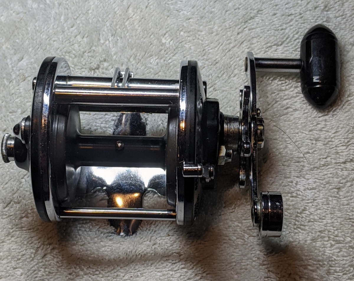 Penn 9 level wind reel  Nice condition  Used  Made in USA