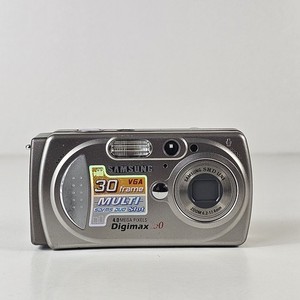 Samsung Digimax 430 4.0MP Silver Digital Camera - Tested *Read*