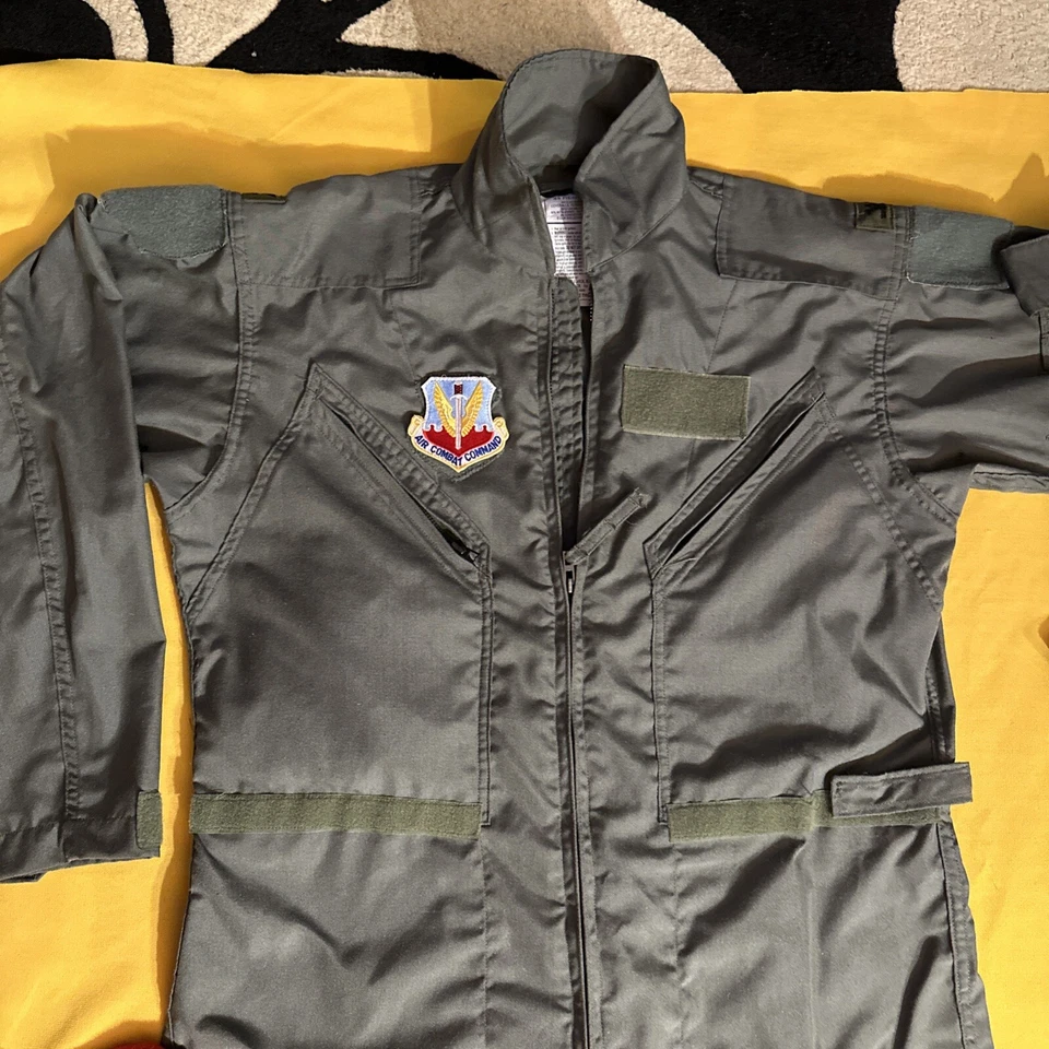 Mono Mono Vintage Patrulla Aérea Civil Verde Oliva Militar Fuerza Aérea 44 Reg Foto 2 de 4