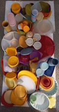 Huge 155+ Lot Vintage Tupperware Great Variet...