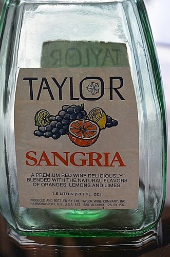 Vintage TAYLOR SANGRIA Wine Bottle Dark Green Hammondsport NY New York Empty - Picture 2 of 9