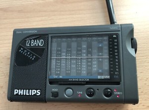 Radio Vintage Philips AE 3650 – FM/PO – Fonction Réveil – Années 90