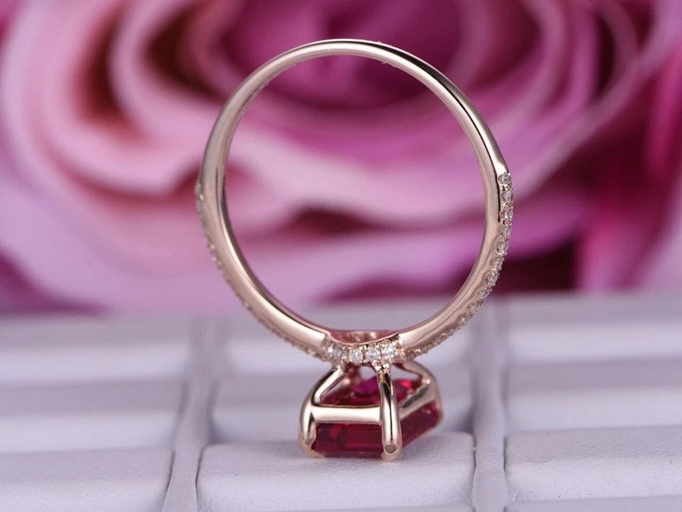 Помолвочное кольцо из розового золота 14 карат с натуральным рубином огранки изумруд 2,40 карата размер 7 - Изображение 4 из 4