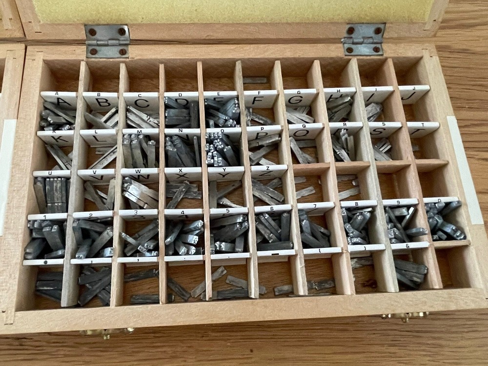 STAMPING MACHINE LETTER SET  upper case and lowercase 1299 size