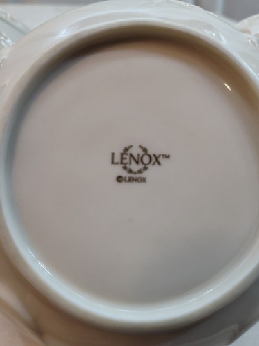 Lenox Set of 3 White Ivory With Roses Gold Trim Wavy Edge Candy/Nut/Snack Bowls - Picture 6 of 9