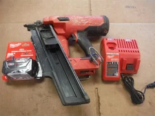 Milwaukee 2744-20 18 VOLT Framing Gun With A Brand New 6.0AH Battery+Charg *NDR4