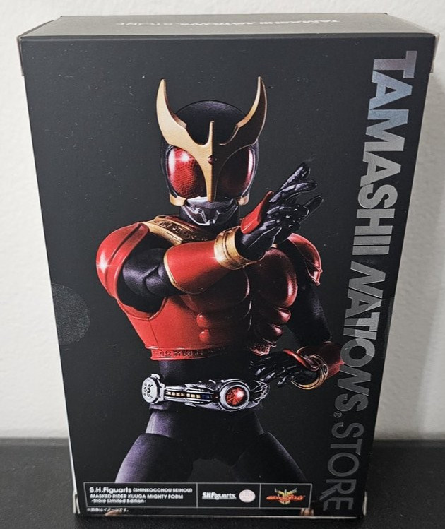 Shop Now: S.H.Figuarts Kamen Rider Build Rabbit Tank Form -20 Kamen Rider Kicks Ver.- /2PNnFSF Kamen Rider Build in his Rabbit Tank form joins the special 20 Kamen Rider Kicks S.H.Figuarts lineup