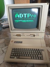 Computer Apple  2e IIe enhanced con monitor fosfori verdi e DuoDisk