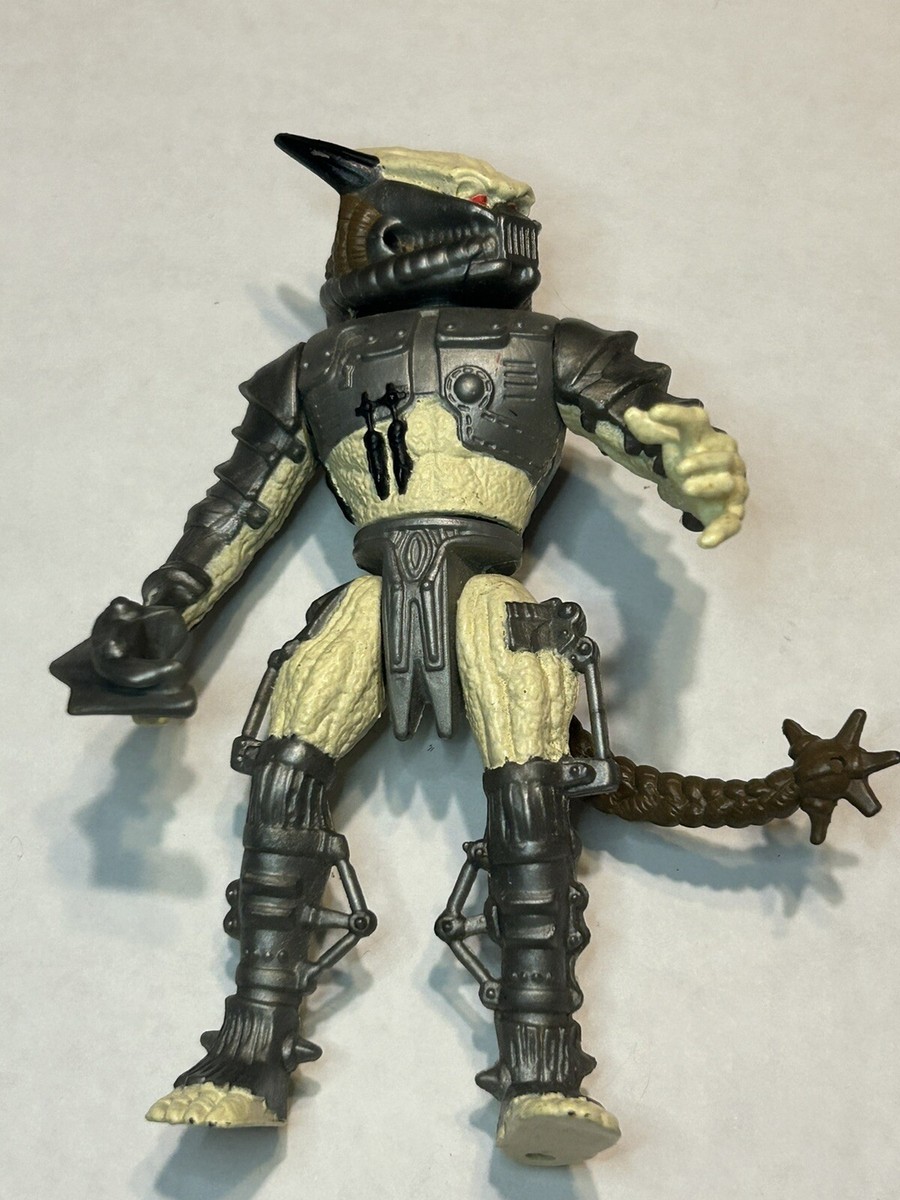Predator SPIKED TAIL PREDATOR Action Figure 1994 Kenner