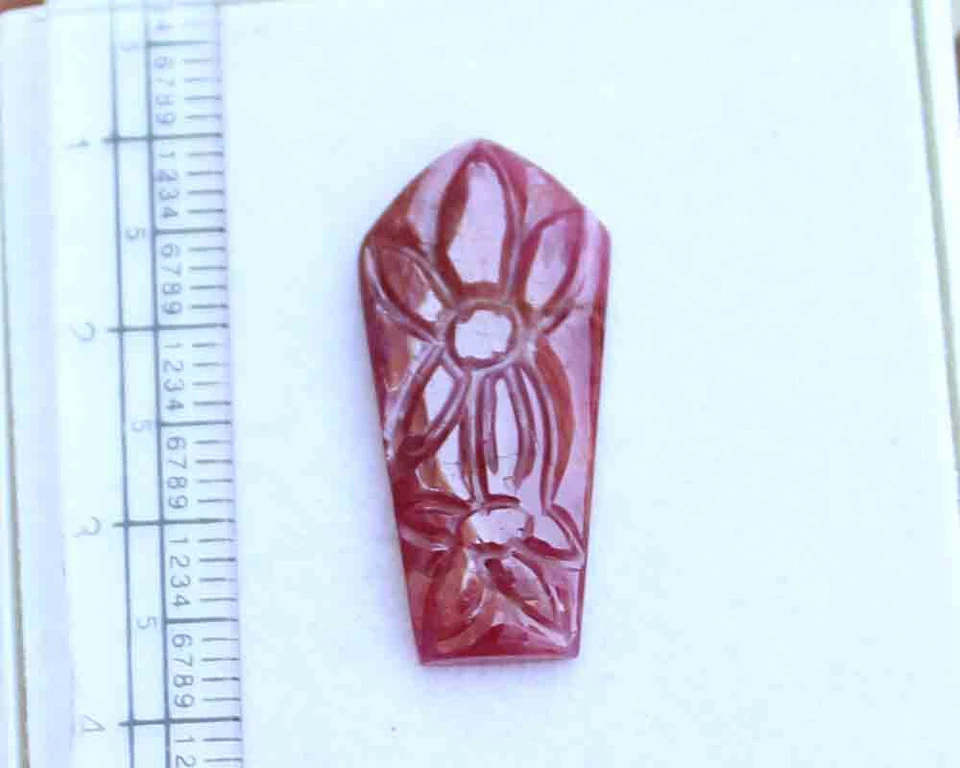 13.00 Ct Natural African Ruby Loose Gemstone 11.5*27 mm Carved Leaf 1 Pcs - Image 2 of 4