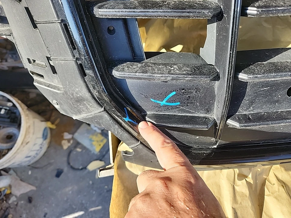 🚙 NEW OEM 2021 - 2023 AUDI Q8 front Grille Grill 4M8853651⚡️ - Image 3 of 4