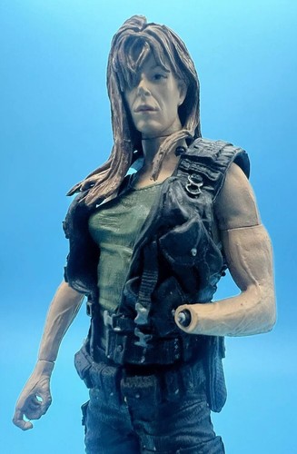 McFarlane Terminator 2 Sarah Connor Figure (Missing Left Hand) (Figure Only) - Picture 9 of 10
