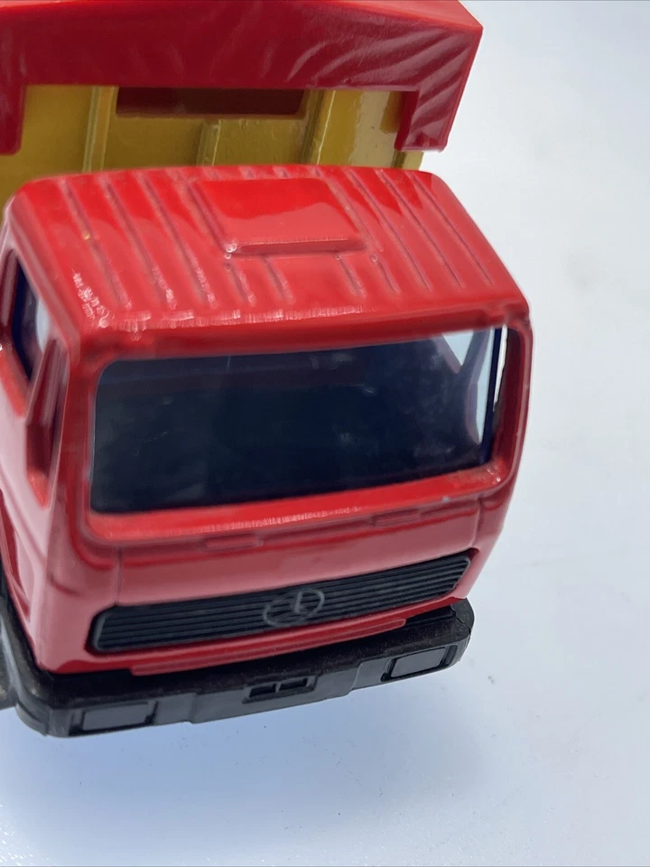 Camión diecast de servicio cubierto Majorette Mercedes de colección - Francia 5"" Foto 3 de 4