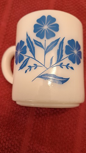 Vintage Hazel Atlas Cornflower Milk Glass Coffee Mug Blue Flowers 1950s - Picture 5 of 7