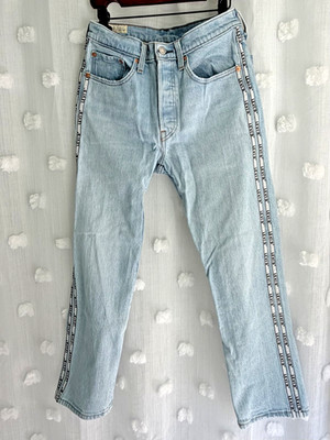 Levi's 501 Women's Original Fit Light Blue Jeans with Side Detailing - W26xL26