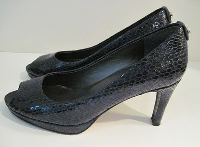 Stuart Weitzman Blue Leather Snake Print Peep-Toe Platform Heels Size 7 M