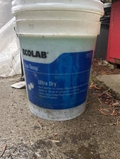 4.5 Gal Ecolab Ultra Dry Dish Rinse Additive For Dish Machines