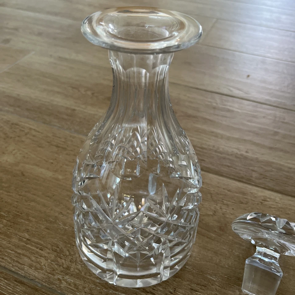 Vintage  Lead Crystal Decanter & Stopper 10 inches tall - Image 4 of 4