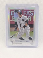 Topps 2022 Chrome Aaron Judge #99 New York Yankees MLB Baseball Card refractor