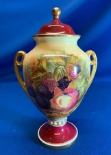 AYNSLEY ORCHARD GOLD LIDDED PEDESTAL URN 9.5"H  D. JONES SIGNATURE