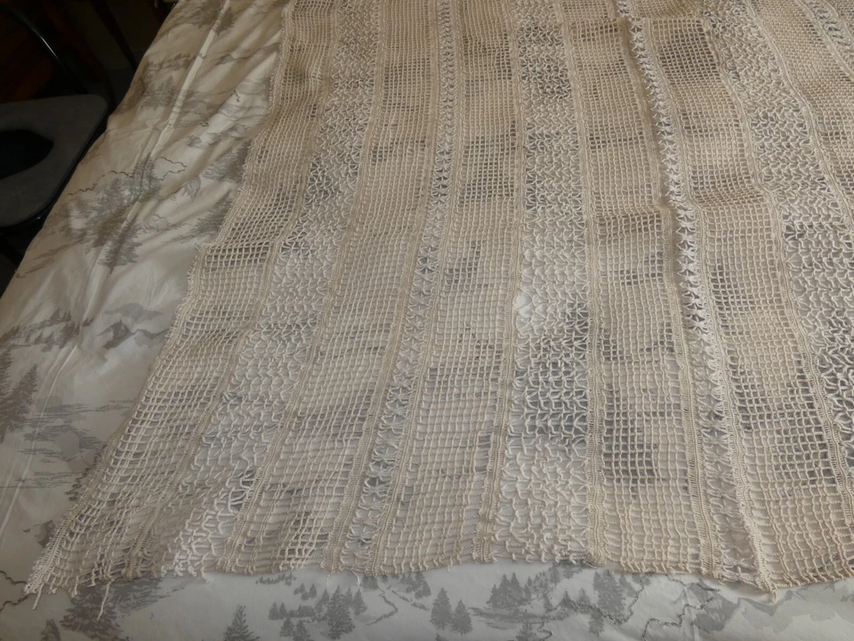 LINGE ANCIEN Dessus de lit Plaid Rideau FAIT MAIN En filet Beige clair COTON - Photo 4/4