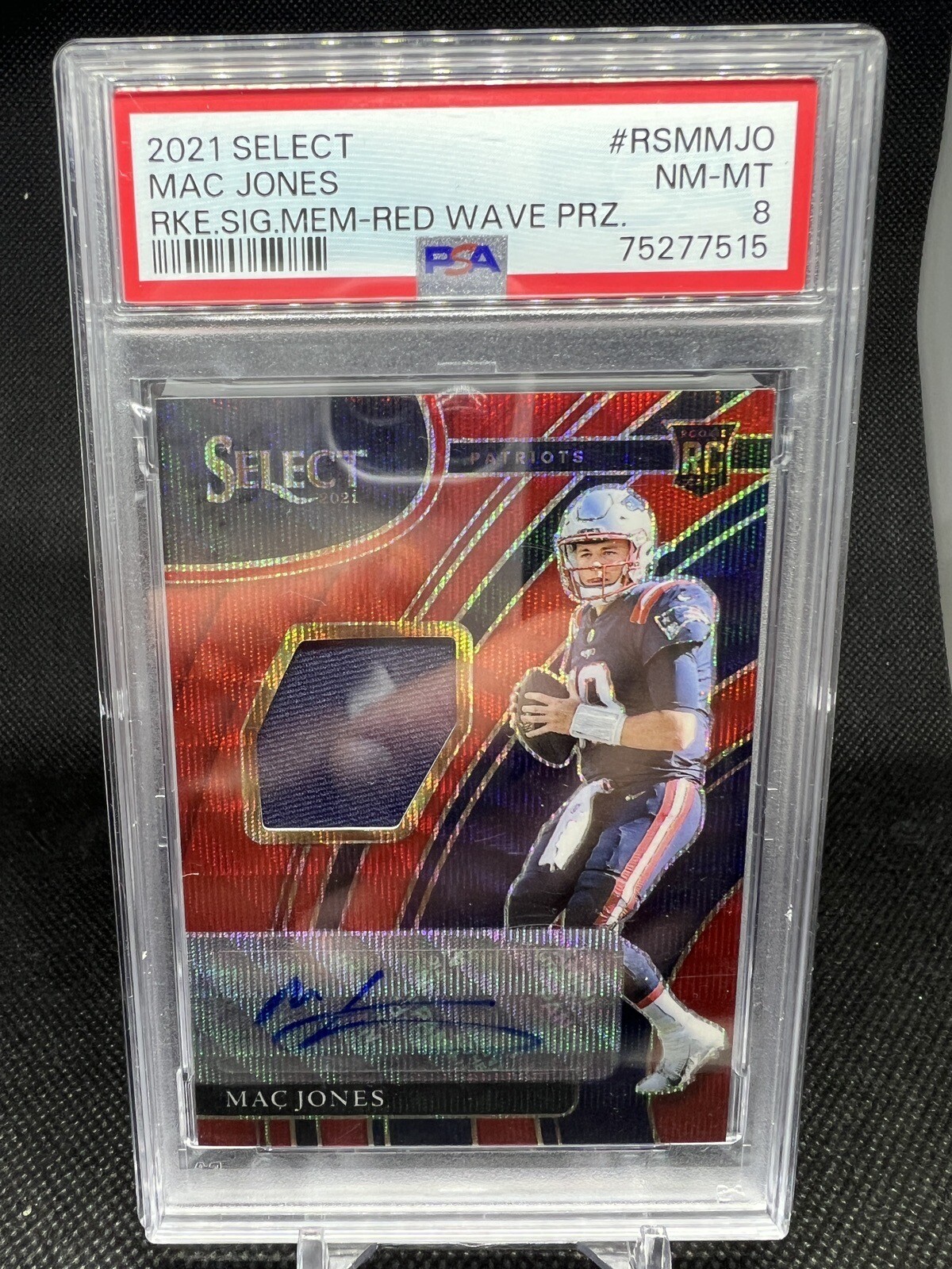 Mac Jones Panini Select Rookie Signature Memorabilia #RSMMJO Red Wave