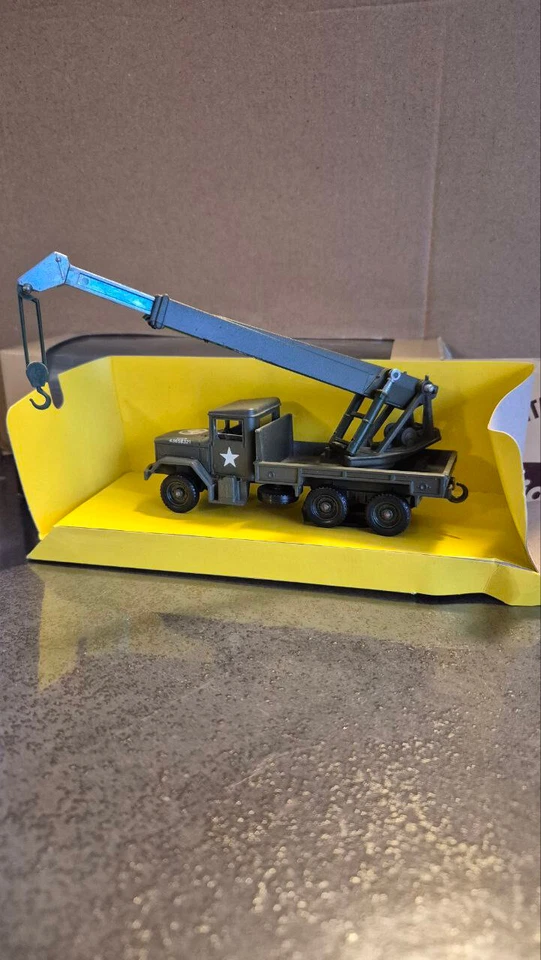 KAISER JEEP GRUE SOLIDO N°6070 VEHICULE MILITAIRE - Photo 3/4